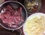酸笋炒肉片的做法图解1