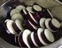 蘑菇酱煎茄子的做法图解1
