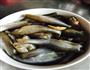 椒盐小鱼的做法图解1