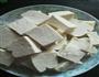 补钙虾皮豆腐的做法图解1