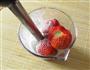 草莓香蕉奶昔的做法图解4