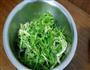 馓子拌苦菊的做法图解2