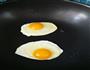 单面煎全熟蛋的做法图解1