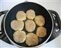 奶香玉米面芝麻饼的做法图解10