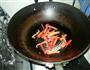 蒜苗炒腊肠的做法图解3