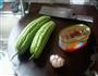 苦瓜炒鲮鱼的做法图解1