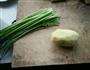 山芹土豆丝的做法图解1