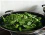 清炒爽口豌豆尖的做法图解5