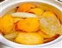 枇杷冰糖雪梨盅的做法图解2