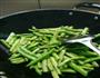 干煸四季豆的做法图解2
