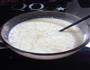 杏仁燕窝皂角米牛奶燕麦粥的做法图解4