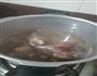 牛骨白萝卜汤的做法图解2