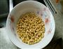 黄豆豆浆的做法图解1