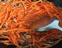 山茶油炒胡萝卜肉丝的做法图解3