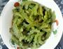 凉拌脆爽苦瓜的做法图解1