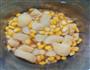 玉米焖土豆的做法图解1