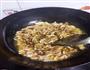 核桃肉丝的做法图解3
