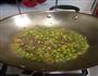 牛肉炒毛豆的做法图解5