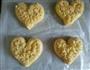 奶香酥粒爱心面包 的做法图解2