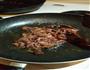 牛肉豆角蒸面的做法图解2