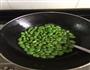 清炒蚕豆的做法图解2