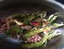 花生鸡脚剑花汤的做法图解6