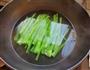 青翠莴笋的做法图解1