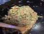 豆角肉末香菇虾仁馄饨的做法图解2