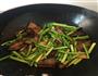 蒜苔酱油肉的做法图解5