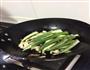 炒秋葵鸡胸肉的做法图解5