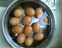 飘香茶叶蛋的做法图解1