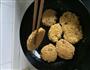 鸡蛋大米核桃饼的做法图解5