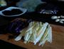 青菜紫甘蓝茭白甘蓝炒的做法图解1