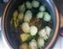 丝瓜咸蛋汤的做法步骤3