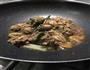 炒鸭肉的做法图解1