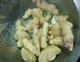 糖醋嫩姜的做法图解1