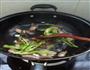 西瓜皮炒腊肉的做法图解3