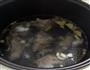 电饭锅版骨头蔬菜汤的做法图解1