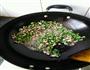豇豆泡椒炒肉丁的做法图解5
