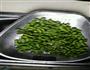 辣炒毛豆的做法步骤2