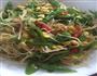 炝炒豆芽的做法步骤1