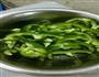 火腿肠炒胡萝卜青椒的做法图解2
