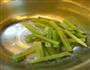 西芹炒鱿鱼干的做法步骤7