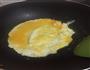 黄瓜炒蛋的做法图解2