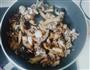 肉沫茄子煲的做法图解5