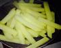 炸薯条的做法图解3