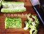 豆豉鱼罐头炒苦瓜换个花样吃苦瓜的做法图解2