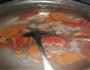 西红柿胡萝卜汤的做法图解2