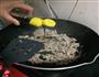 巧用煮汤后的瘦肉变成美味菜菜的做法图解2