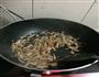 巧用煮汤后的瘦肉变成美味菜菜的做法图解3